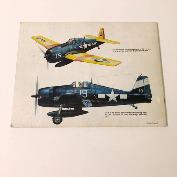 Squadron Signal Publication In Action F6F Hellcat Aircraft Book - Picture 3 of 15